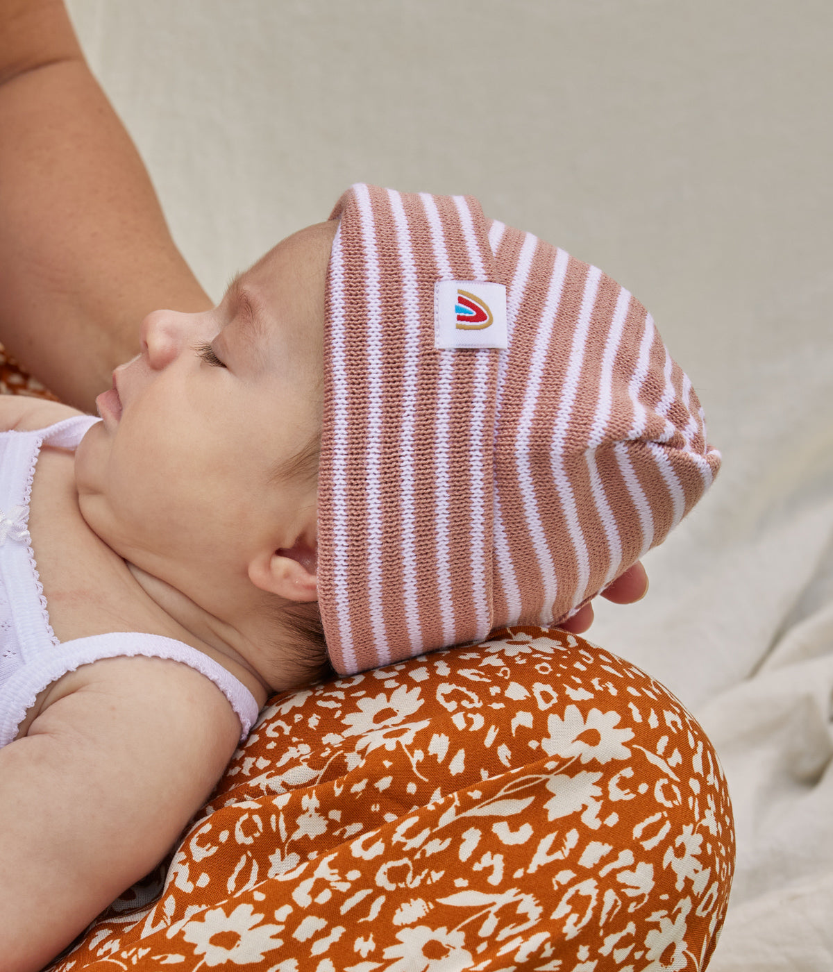 Newborn hats discount in bulk